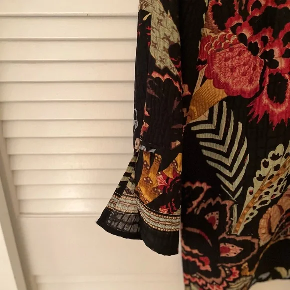 “Citron” sheer blouse Full of Fall colors.  Slight split at end of sleeve.Fall F - Picture 2 of 8